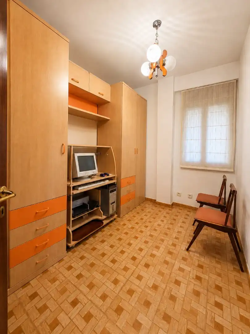 Dormitori de Pis en venda en Coslada amb Parquet, Rentadora i Microones
