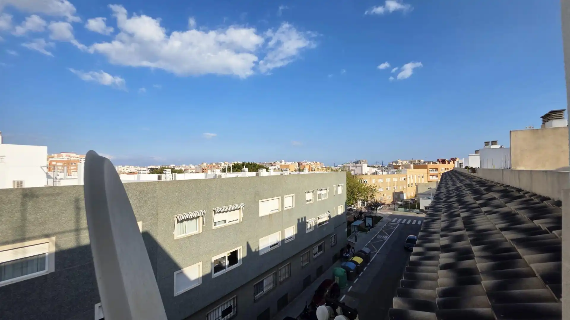 Vista exterior de Piso en venta en Alicante / Alacant con Aire acondicionado, Calefacción y Amueblado