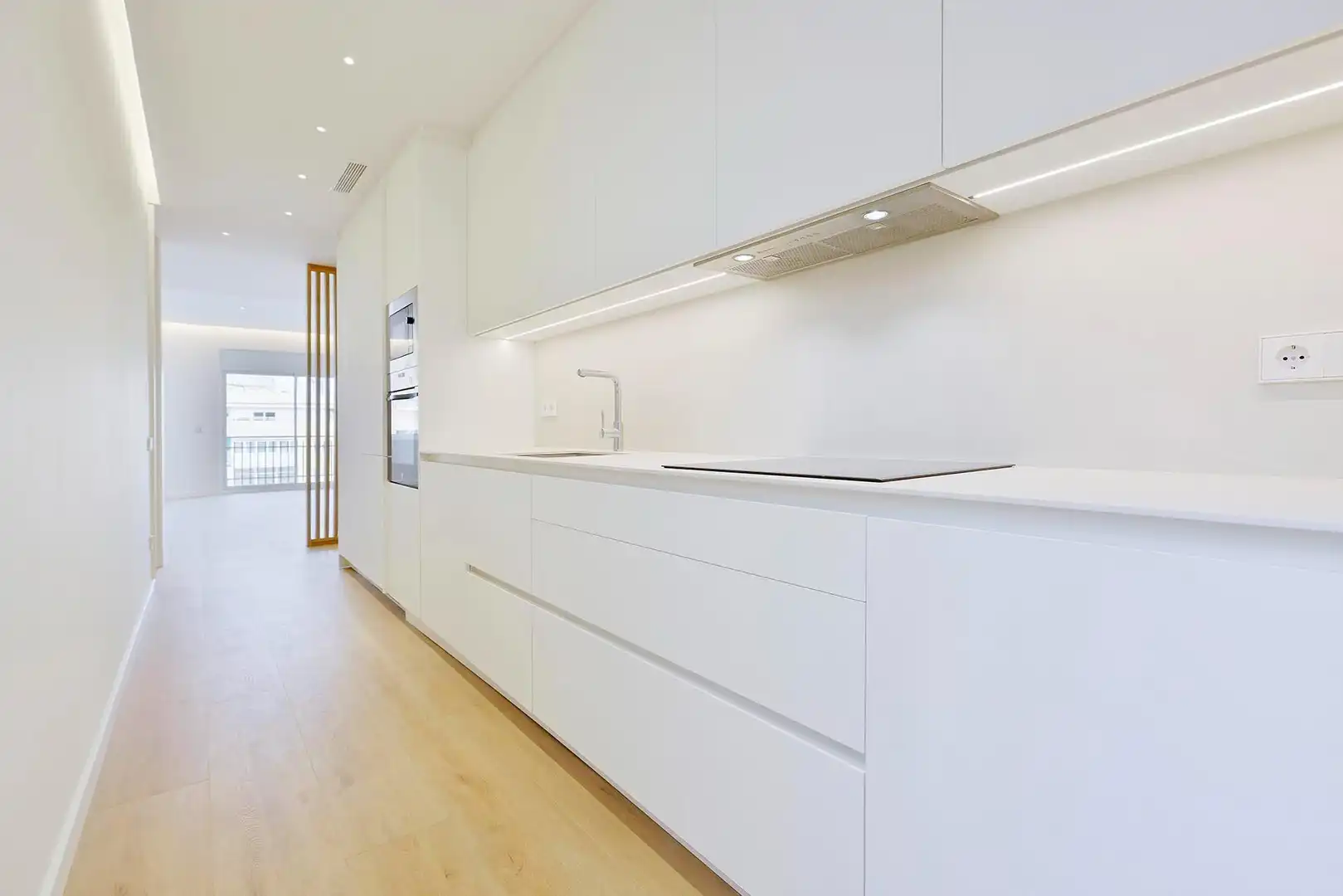Piso con terraza en venta en Carrer COMTE D'URGELL, imagen 27