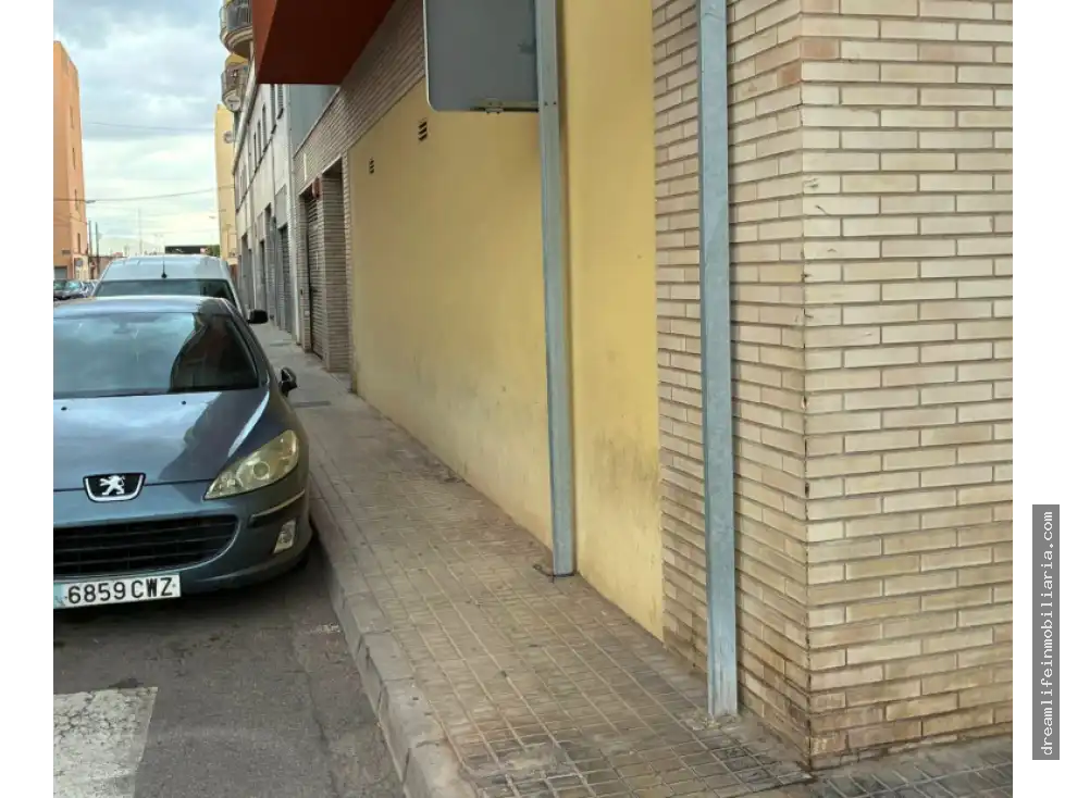 Local comercial en alquiler en Les Boqueres - Santa Quiteria, imagen 2