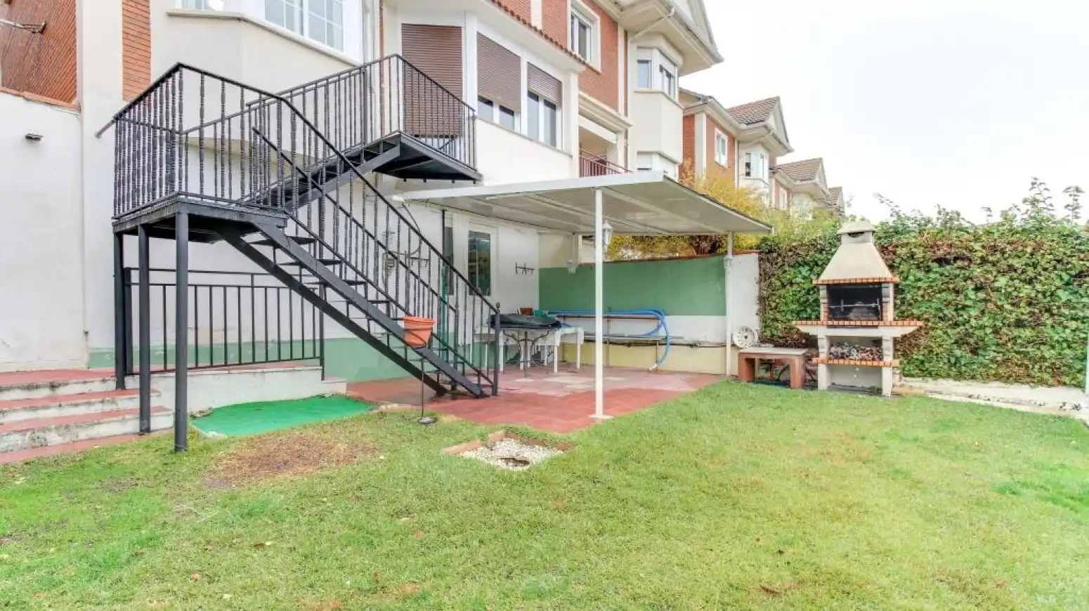 Terraza de Casa o chalet en venta en Cabrerizos con Calefacción, Jardín privado y Parquet