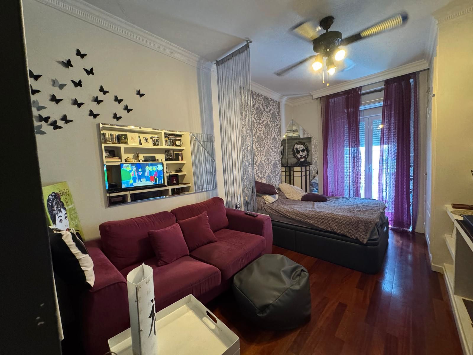 Sala d'estar de Estudi en venda en  Madrid Capital amb Aire condicionat, Calefacció i Moblat