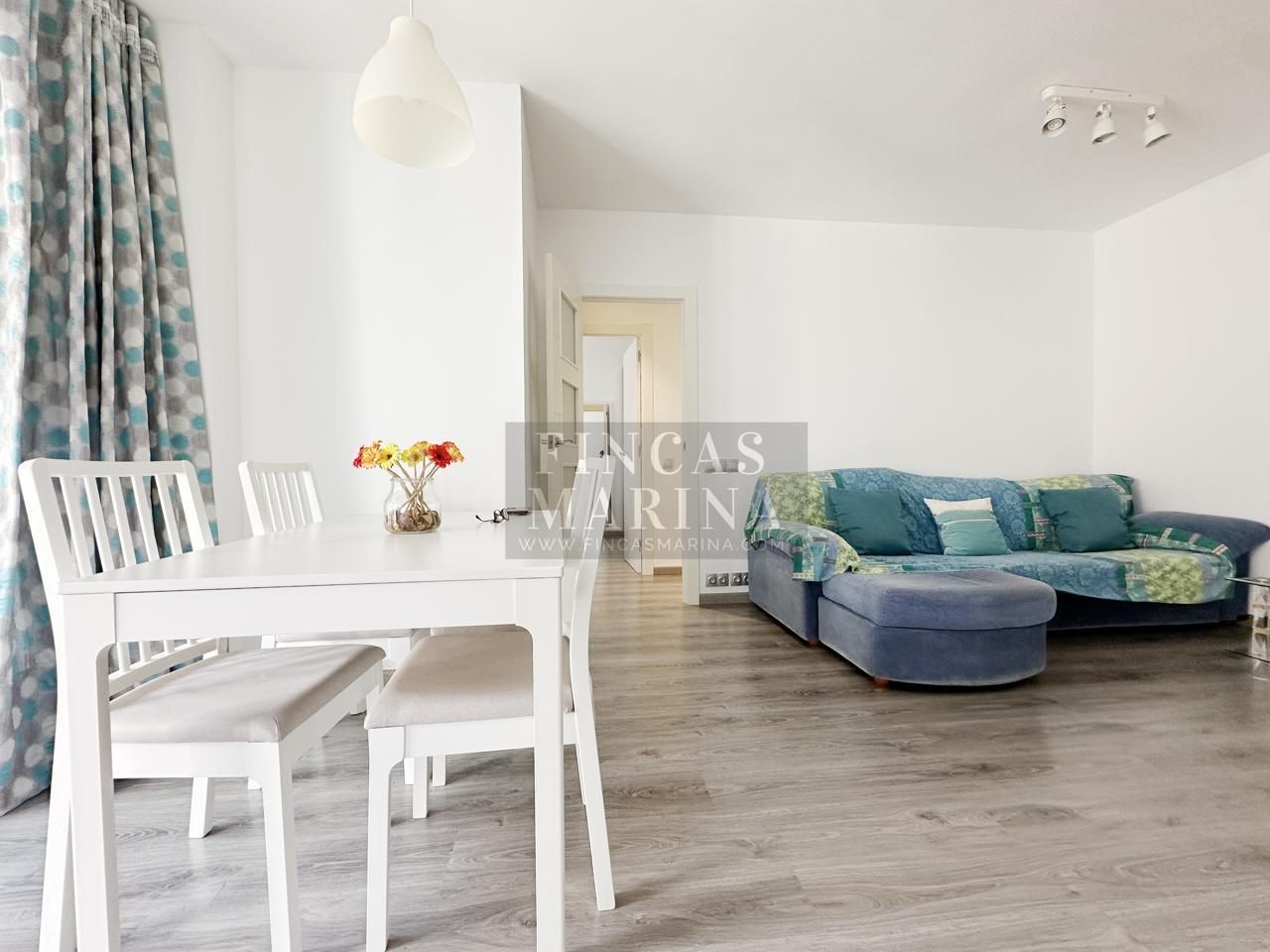 Living room of Flat for sale in Gavà  with Air Conditioner, Heating and Parquet flooring