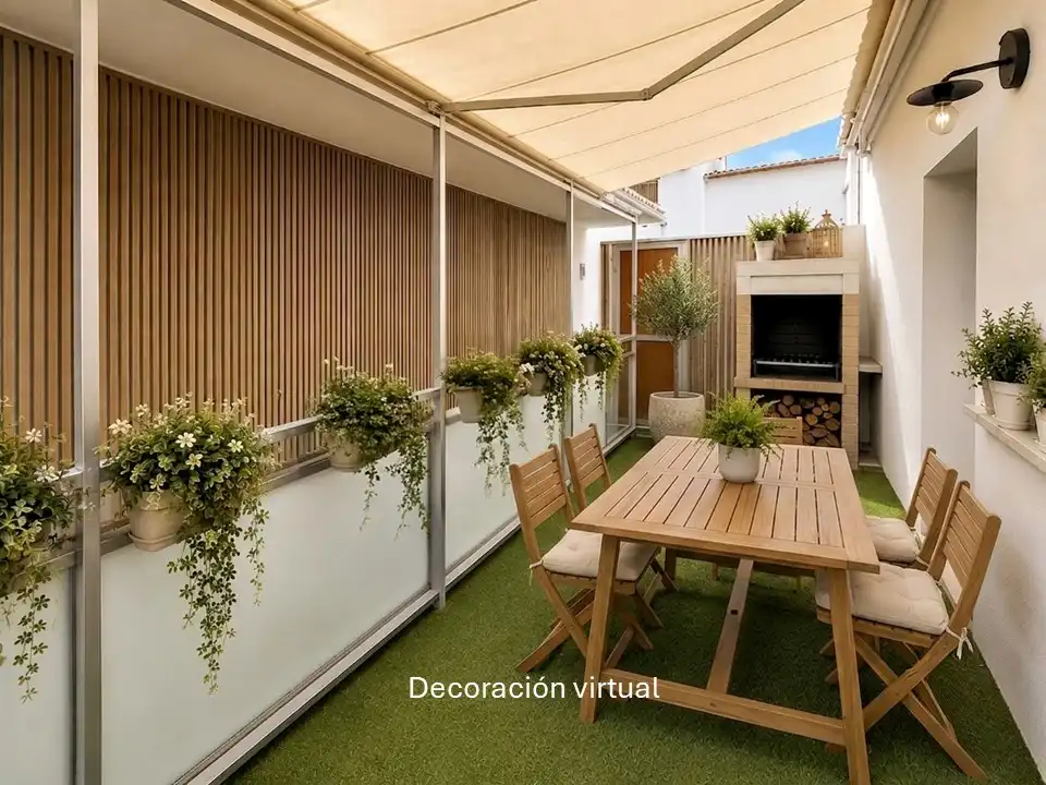 Terraza de Casa adosada en venta en Olot con Balcón