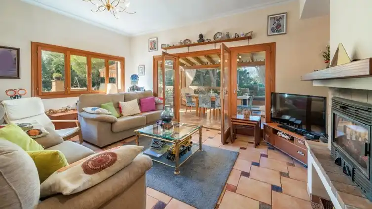 Living room of Country homes for sale in Alcúdia  with Air Conditioner, Heating and Private garden
