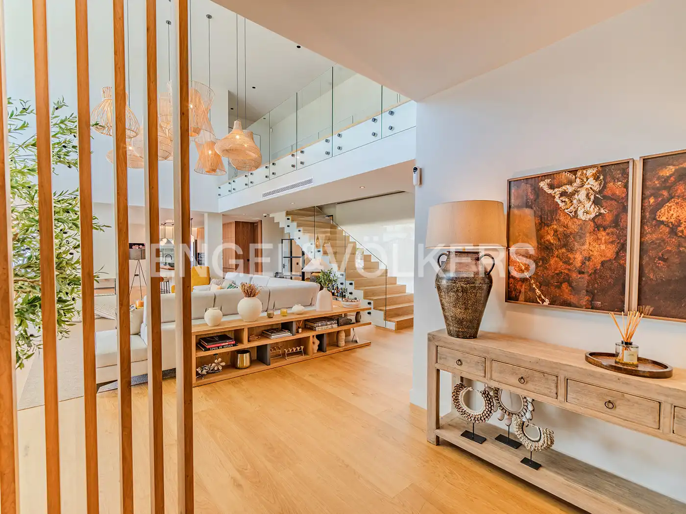 Sala d'estar de Casa o xalet en venda en Alicante / Alacant amb Aire condicionat, Calefacció i Jardí privat
