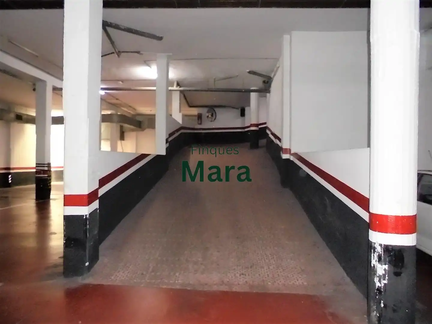 Garage for sale in Carrer Enric Granados, Vinyets - Molí Vell
