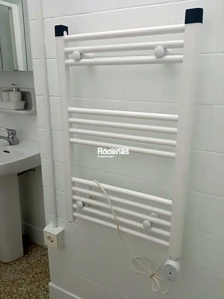 Bathroom of Flat for rent in Jumilla  with Air Conditioner, Heating and Terrace