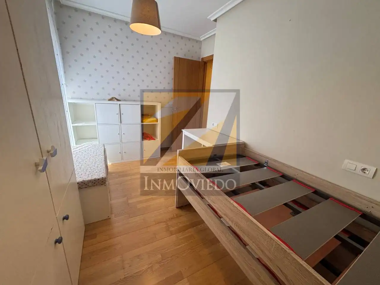 Schlafzimmer von Wohnung zum Verkauf in Oviedo  mit Heizung und Abstellraum