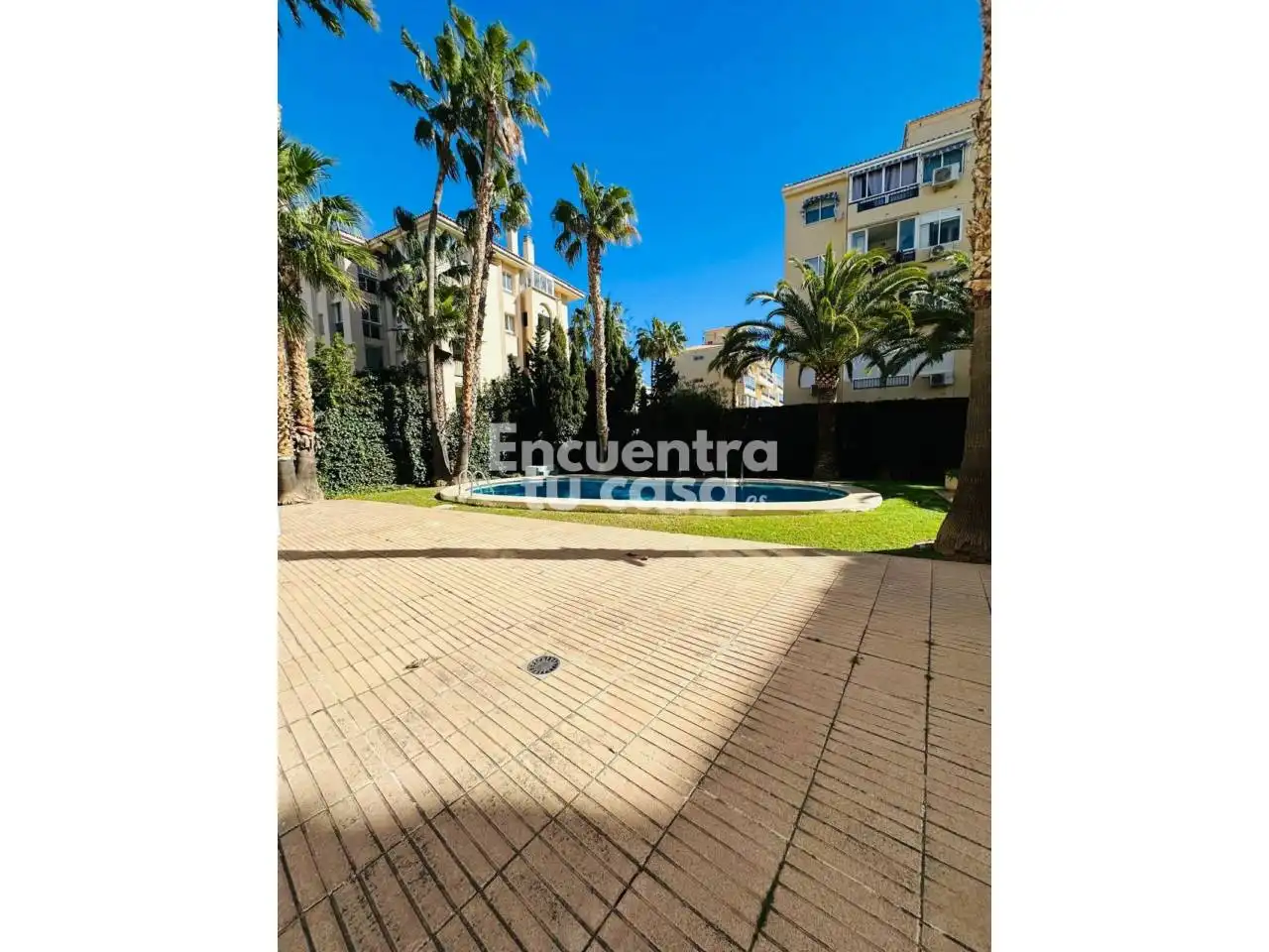 Vista exterior de Apartamento en venta en L'Alfàs del Pi con Aire acondicionado, Calefacción y Piscina comunitaria