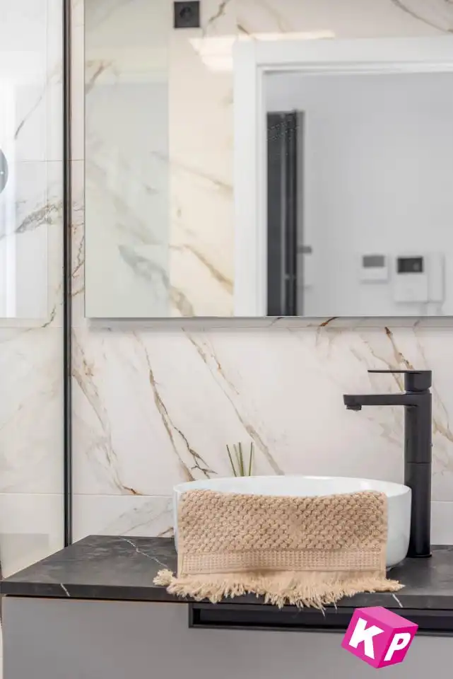 Baño de Piso en venta en Guardamar del Segura con Aire acondicionado, Jardín privado y Terraza