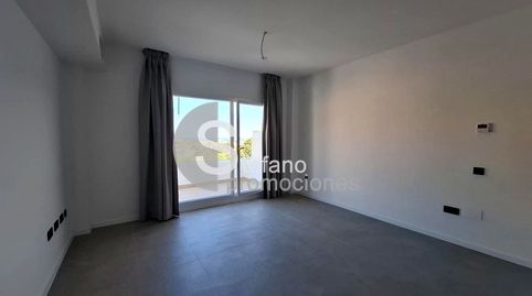 Foto 3 de Piso de alquiler en Comunera María Pacheco, Los Pacos, Fuengirola