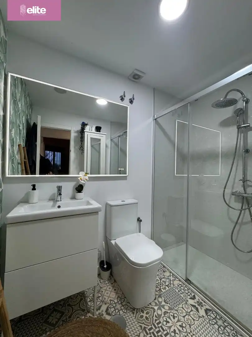 Baño de Piso en venta en Jerez de la Frontera con Aire acondicionado, Parquet y Terraza