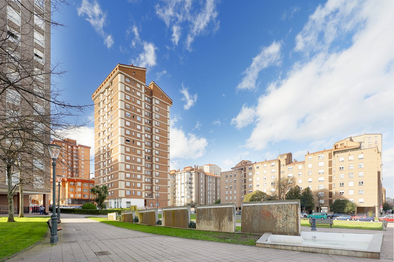 Vista exterior de Piso en venta en Gijón  con Calefacción y Trastero