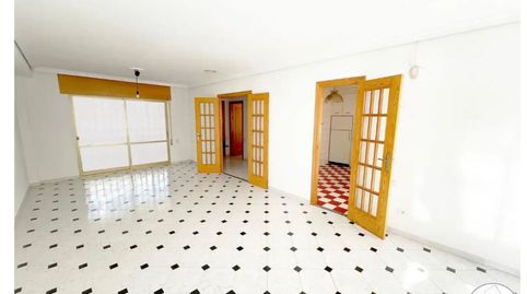 Foto 4 de Casa adosada en venda a Calle Santa Cristina, 2, Plaza de la Luz, El Ejido