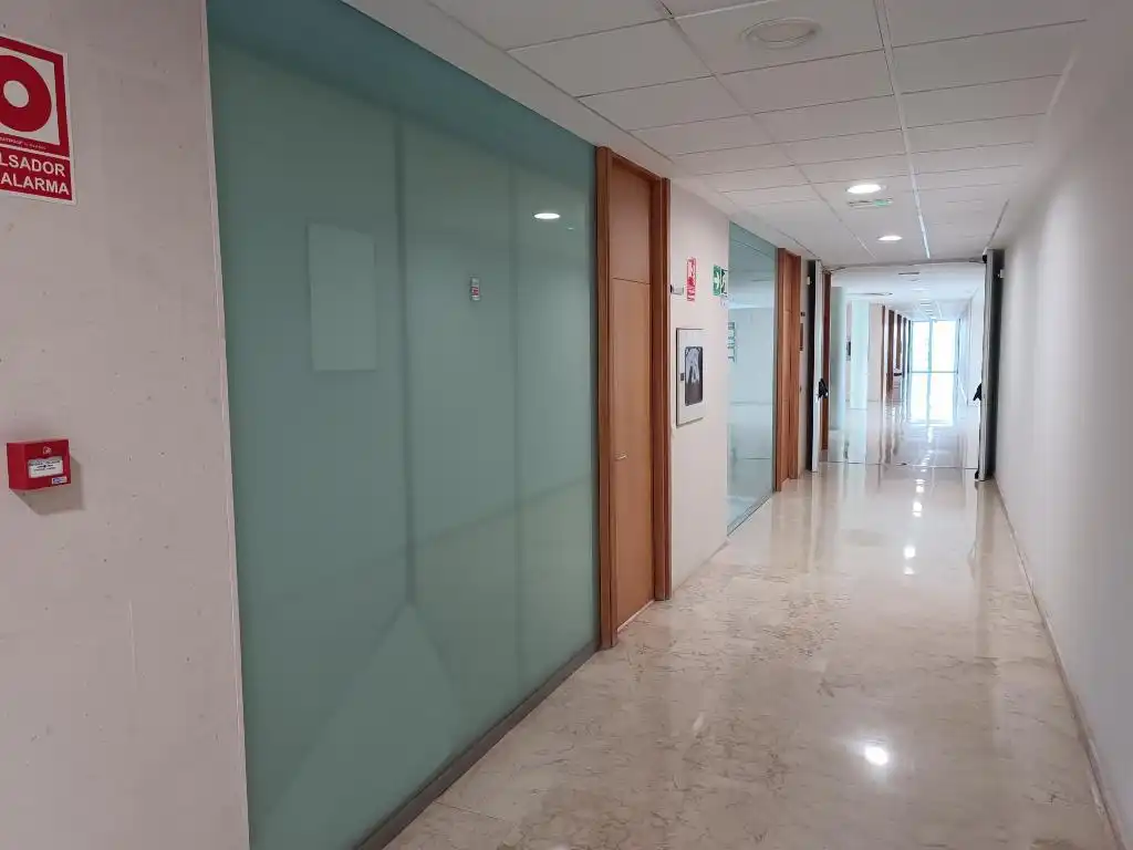 Ufficio con ascensore in vendita a Avenida República Argentina, imagen 7