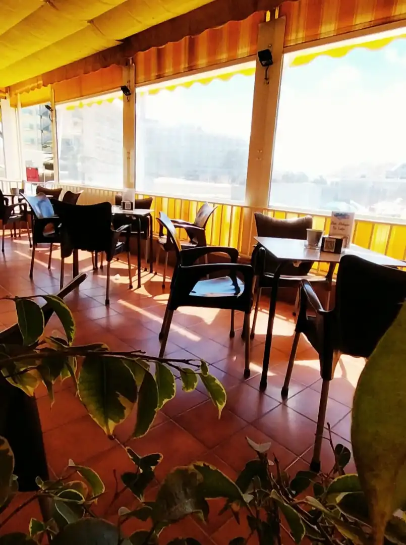 Local en venda en Roquetas de Mar amb Aire condicionat, Terrassa i Moblat