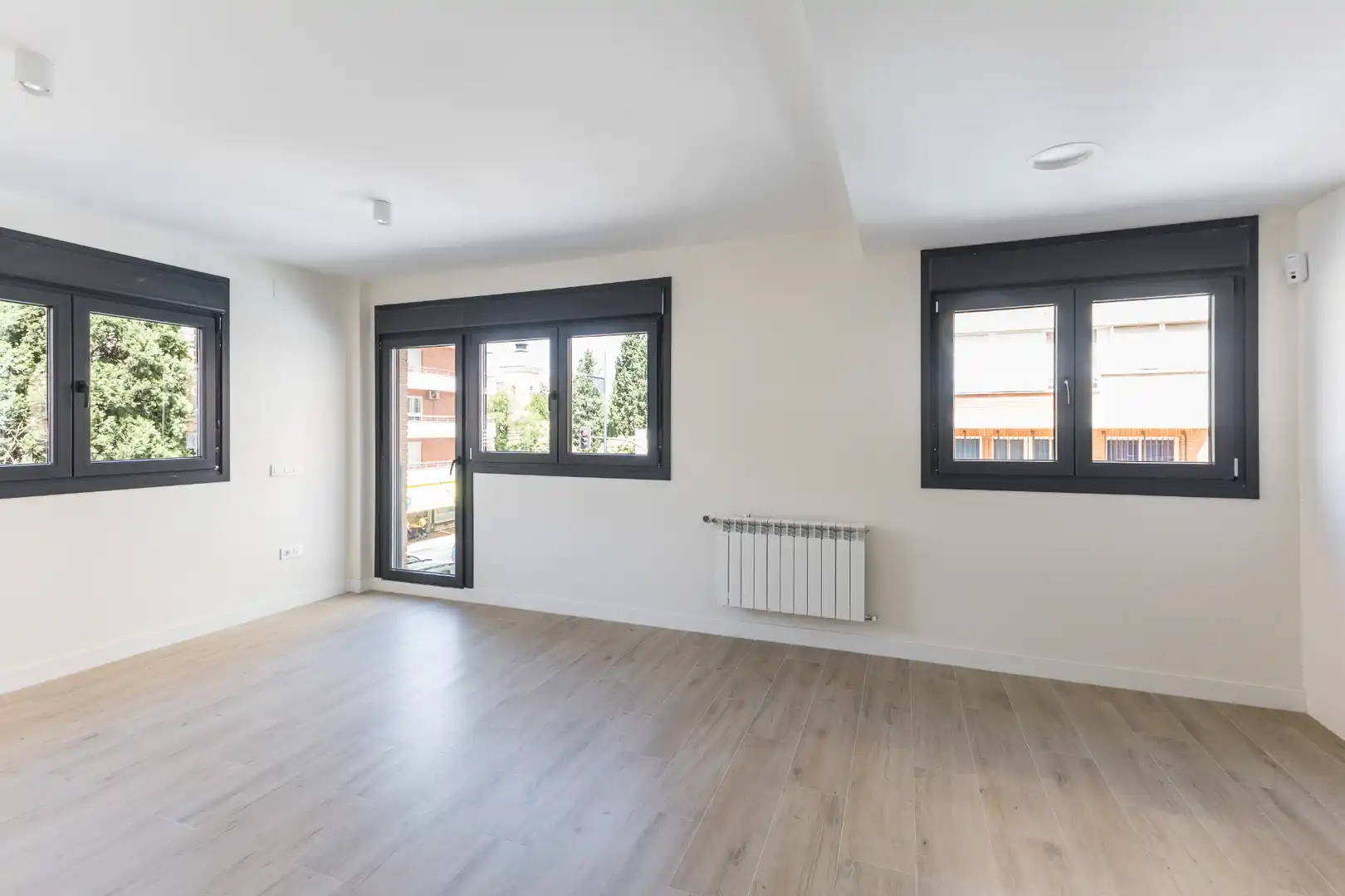 Piso de obra nueva con ascensor en venta en Calle Capitán Arenas 3