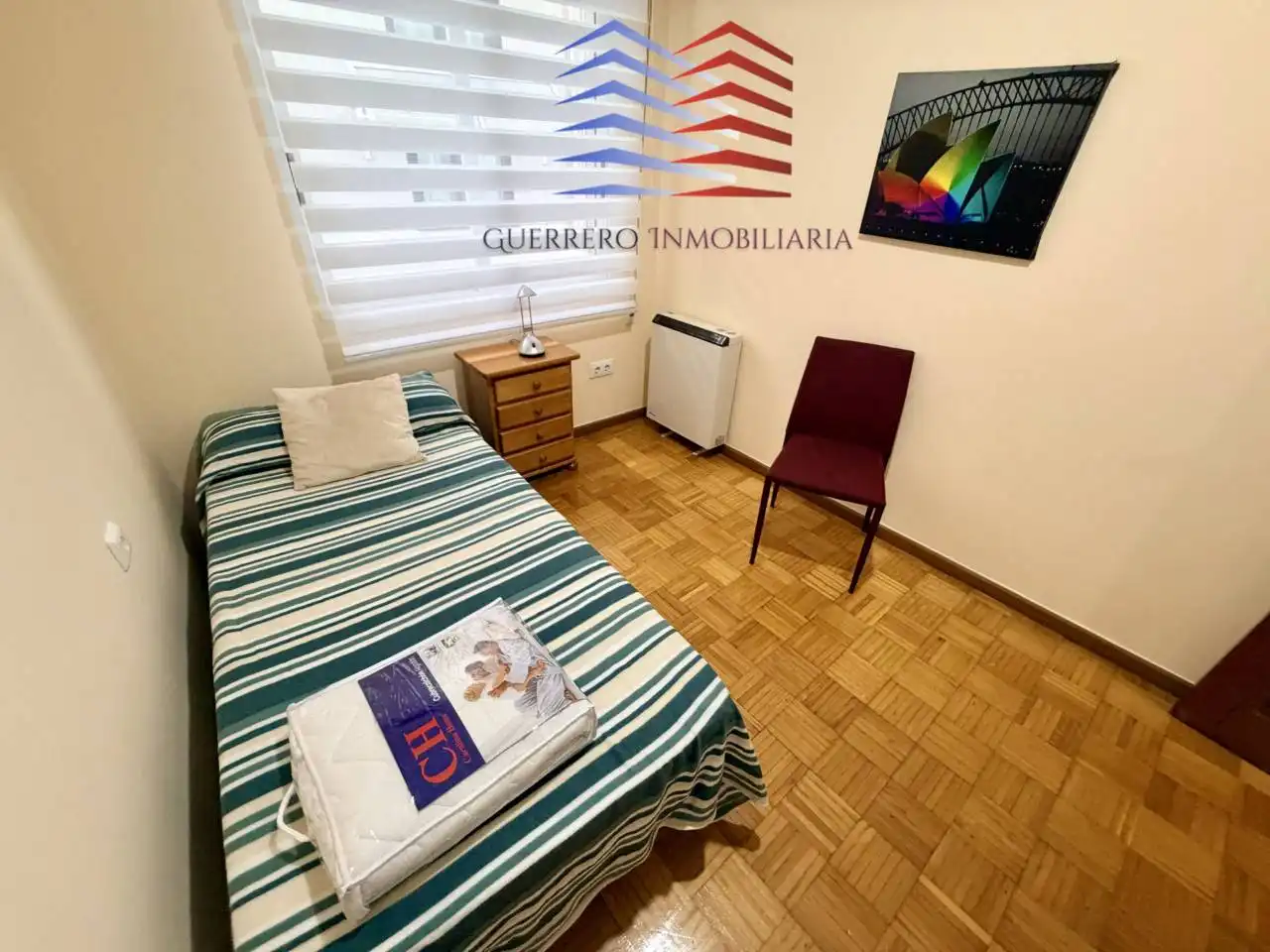 Apartamento de alquiler en Ourense Capital  con Calefacción, Parquet y Amueblado