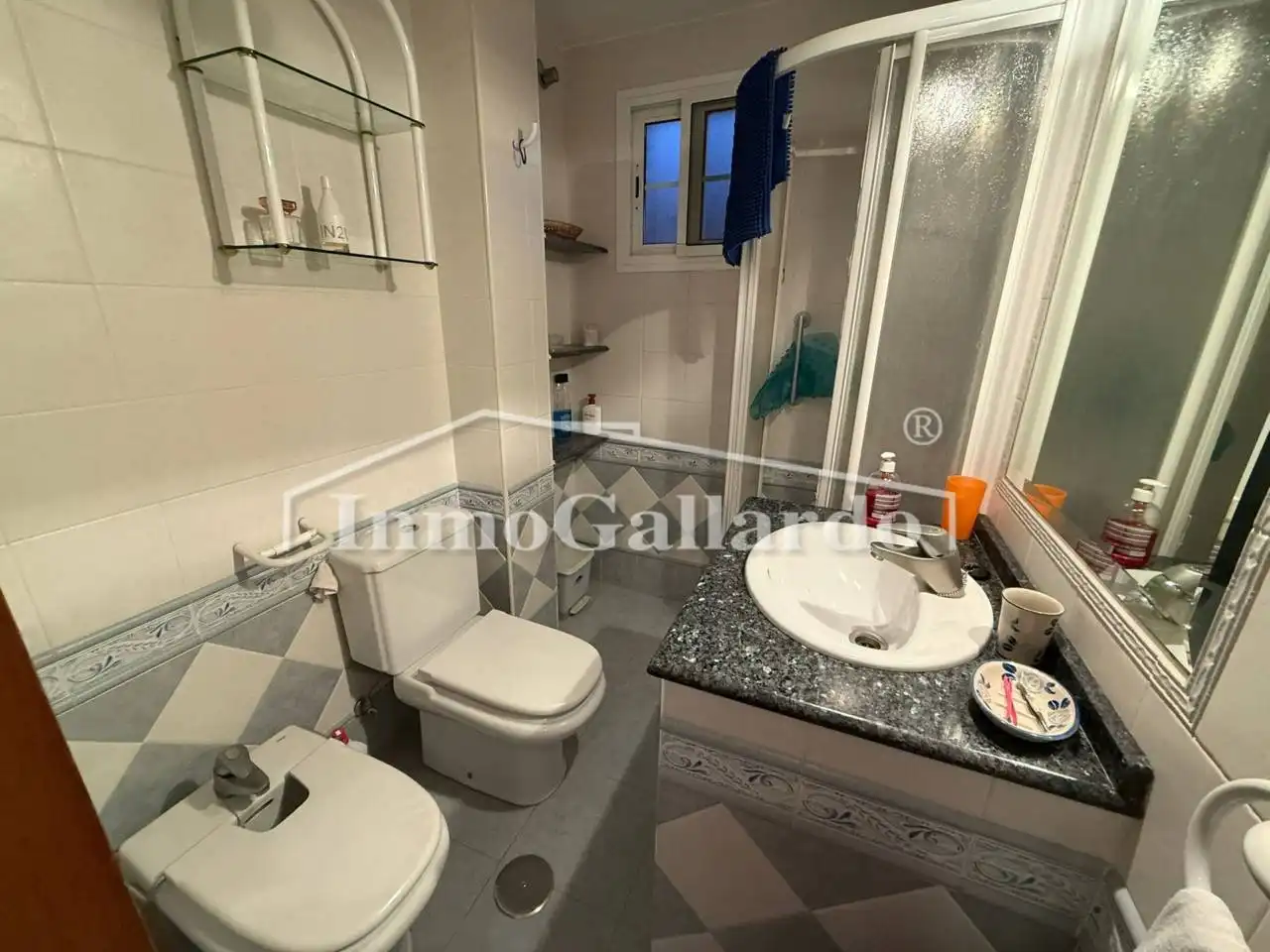Flat for sale in Málaga  with Air Conditioner, Terrace and Storage room