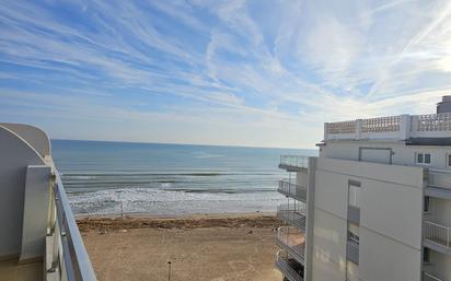 Dormitori de Apartament en venda en  Valencia Capital amb Aire condicionat i Terrassa