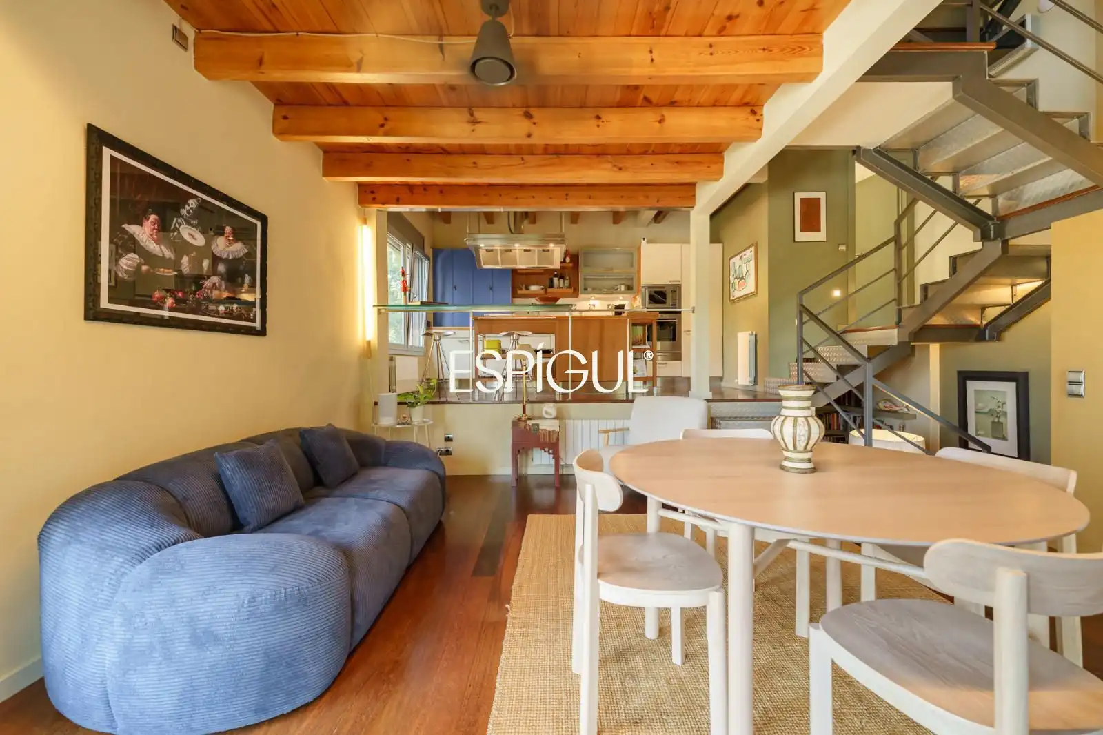 Sala de estar de Casa o chalet en venta en Molins de Rei con Aire acondicionado, Calefacción y Jardín privado
