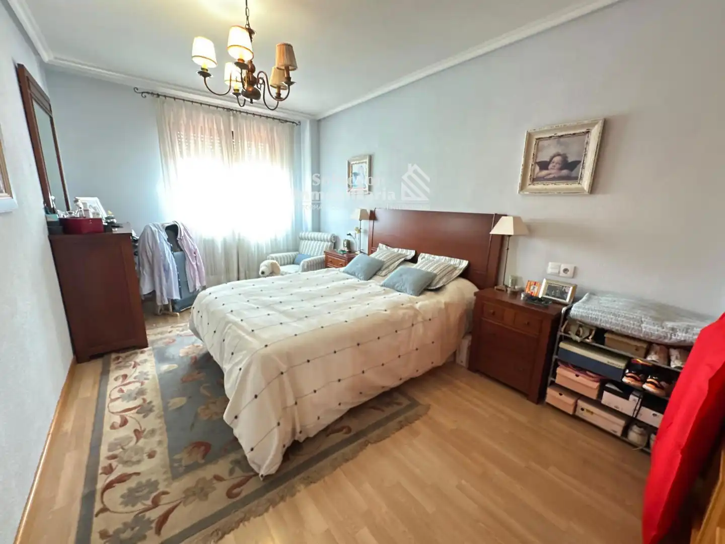 Schlafzimmer von Einfamilien-Reihenhaus zum Verkauf in Salamanca mit Heizung, Privatgarten und Möbliert