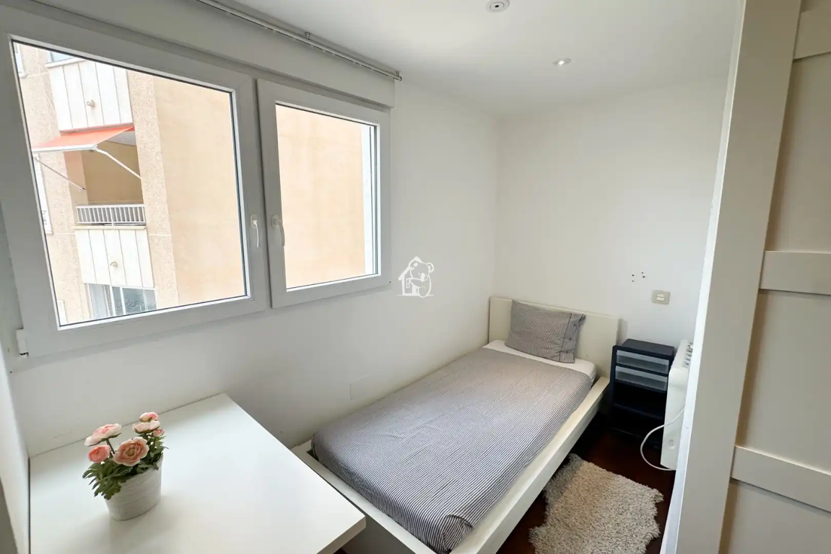 Habitación de Piso de alquiler en Torrevieja con Parquet, Terraza y Piscina