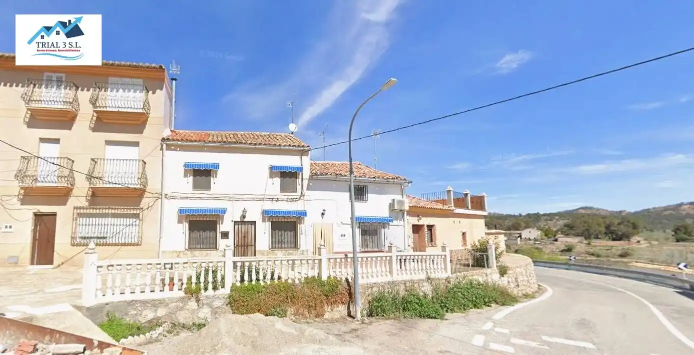 Vista exterior de Casa o xalet en venda en Villatoya amb Terrassa