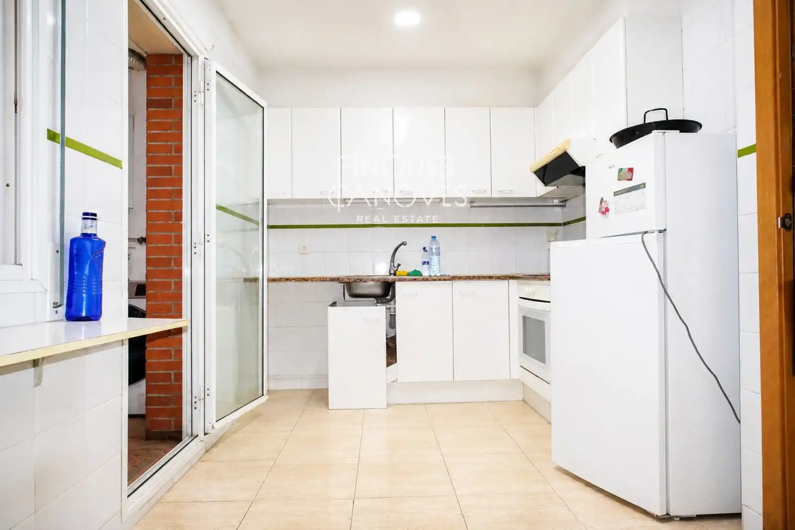 Cocina de Piso en venta en Girona con Calefacción, Trastero y Horno