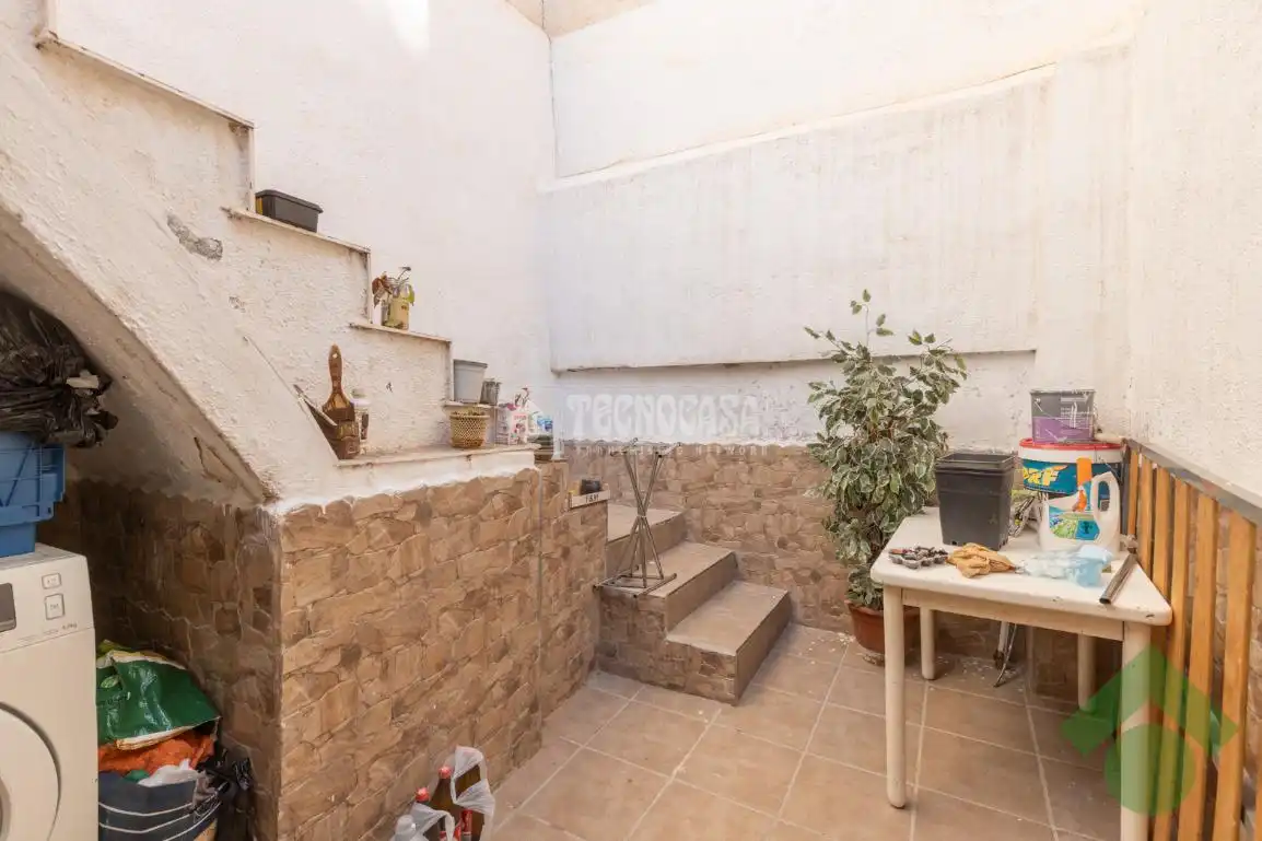 Einfamilien-Reihenhaus zum Verkauf in Granada mit Klimaanlage