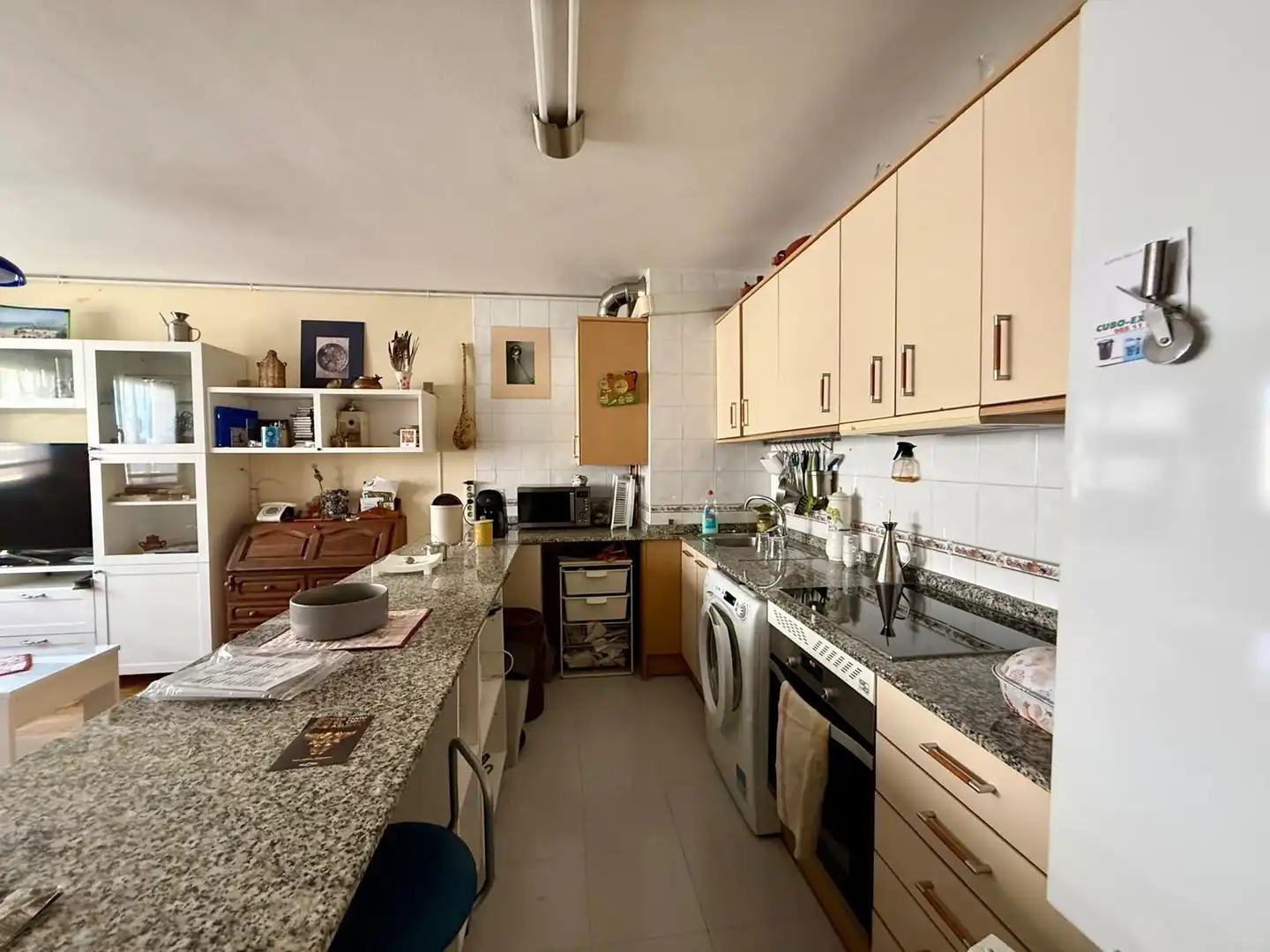 Cocina de Piso en venta en Oviedo  con Calefacción, Trastero y Amueblado