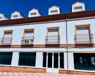 Exterior view of Duplex for sale in Fuente de Piedra  with Terrace, Storage room and Balcony