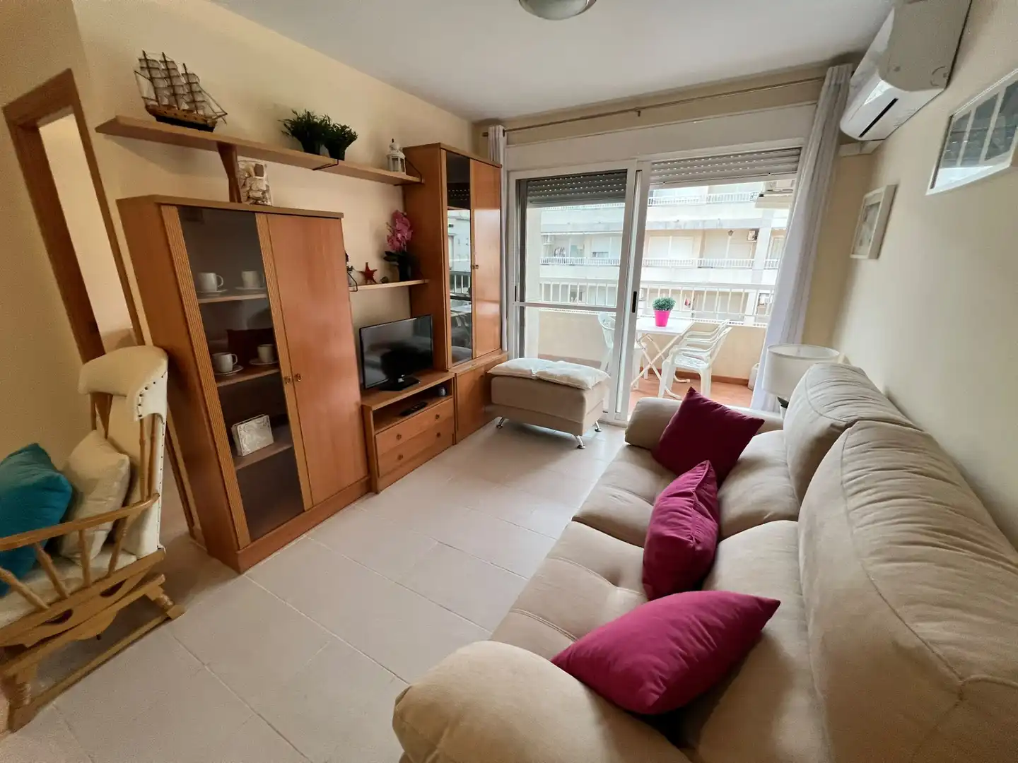 Apartment with lift for sale in Carrer José Segrelles 24