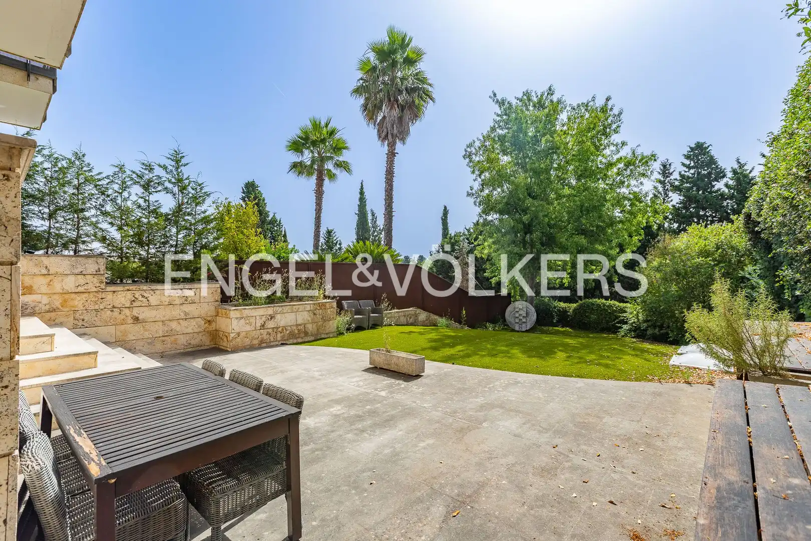Terraza de Casa o chalet en venta en Sant Cugat del Vallès con Aire acondicionado, Calefacción y Jardín privado