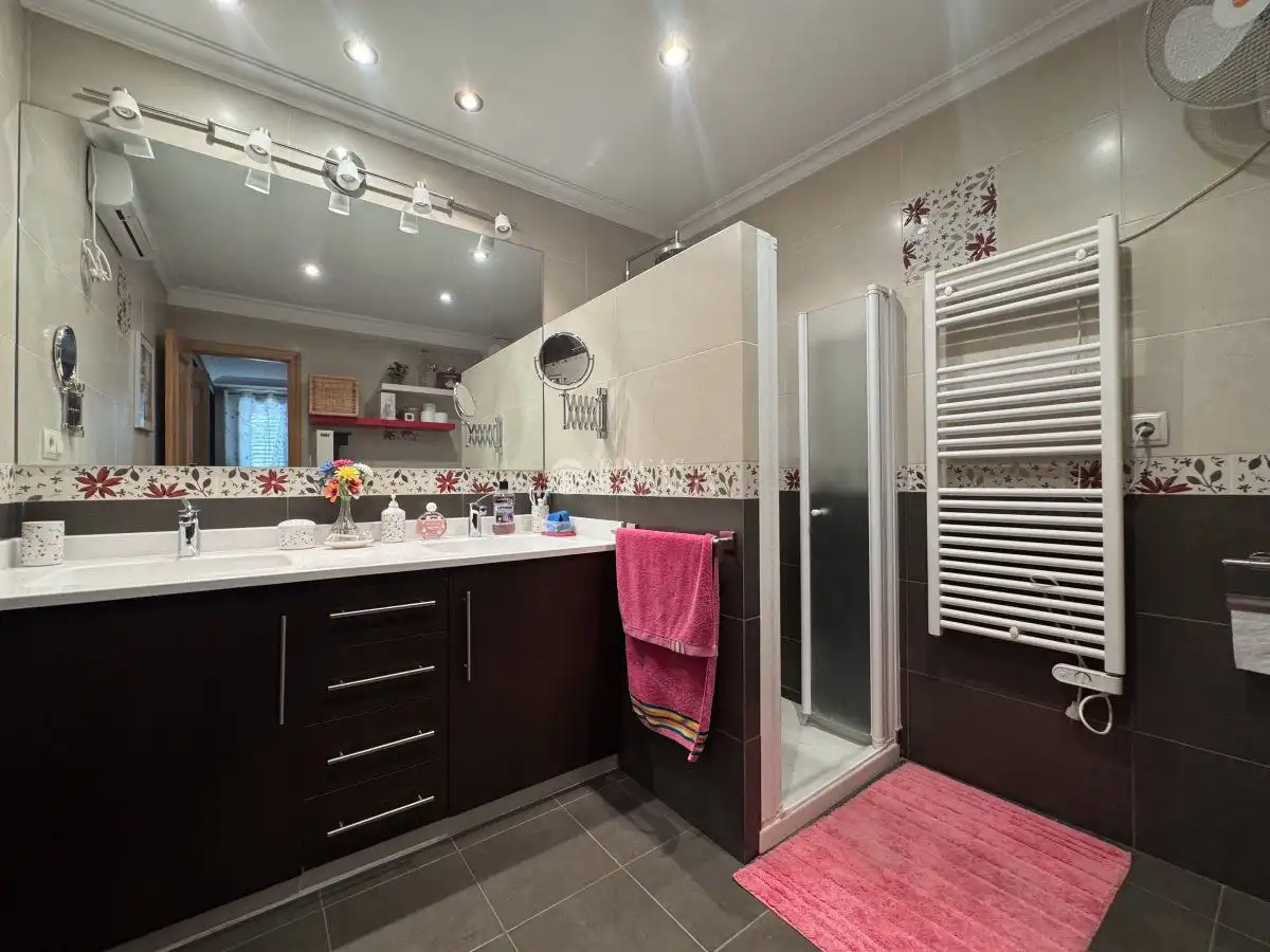 Baño de Casa o chalet en venta en Soneja con Aire acondicionado, Calefacción y Terraza