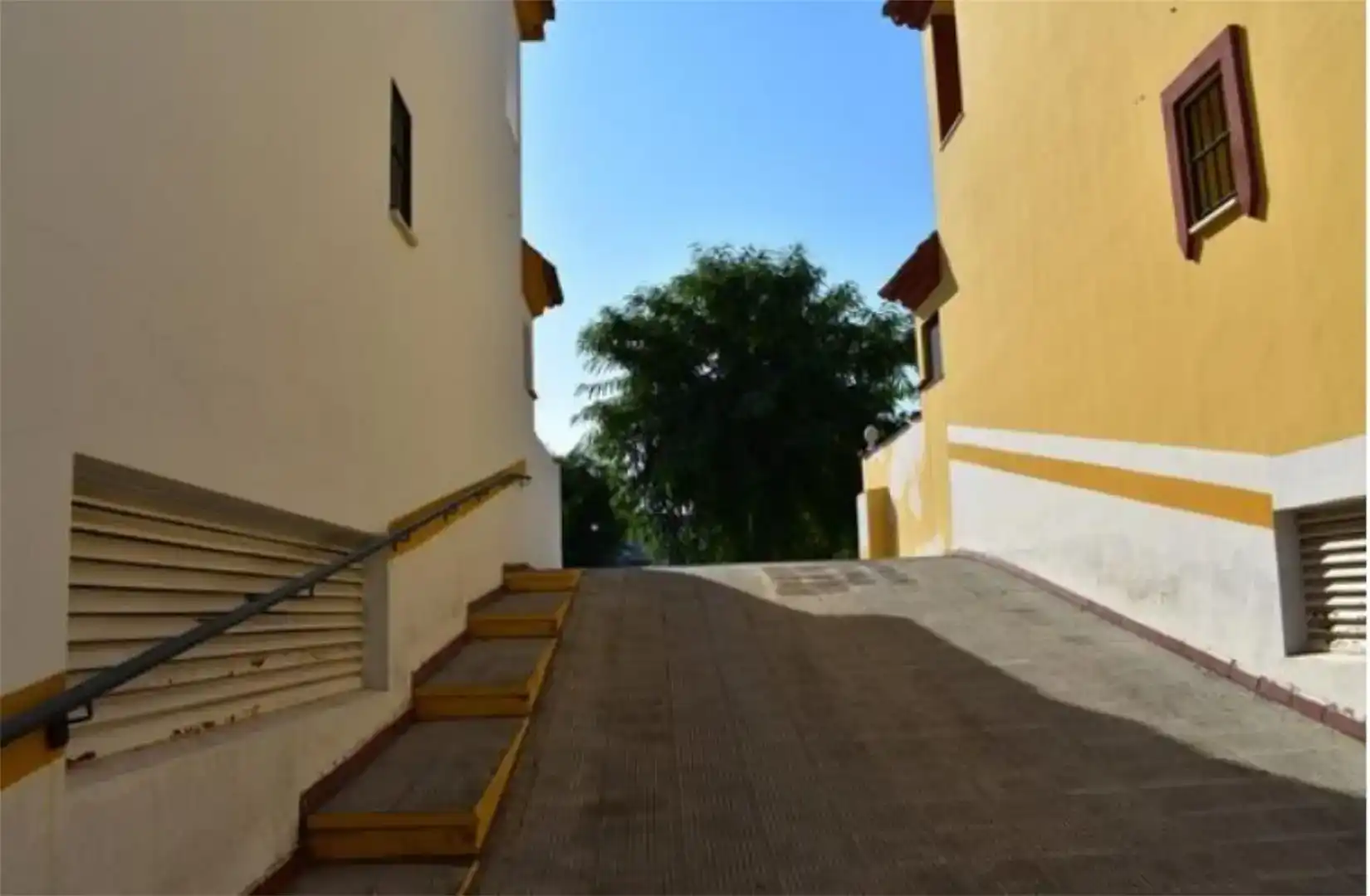 Exterior view of Garage for sale in Gines, Sevilla