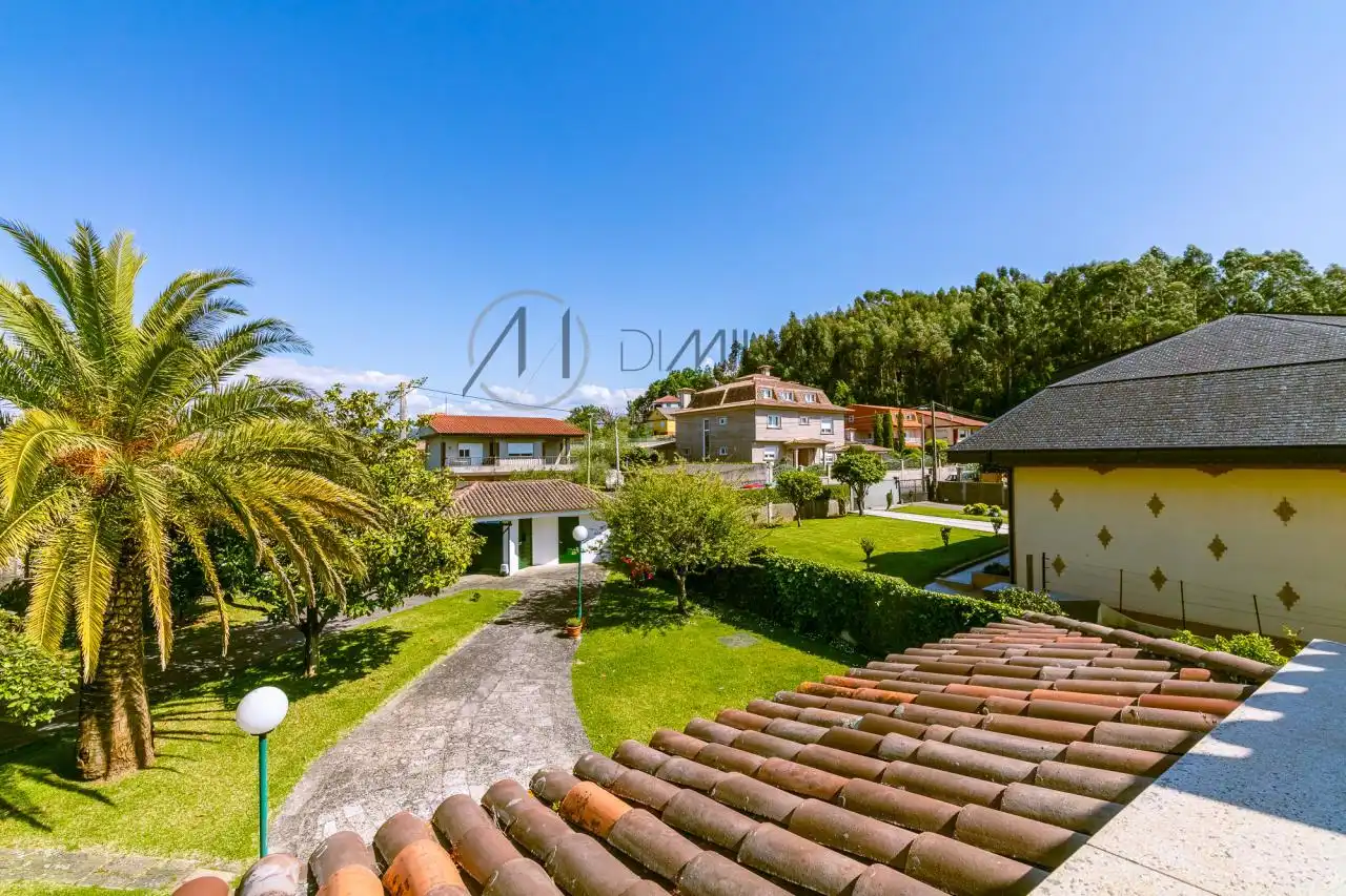 Jardín de Casa o chalet en venta en Vigo  con Calefacción, Jardín privado y Parquet