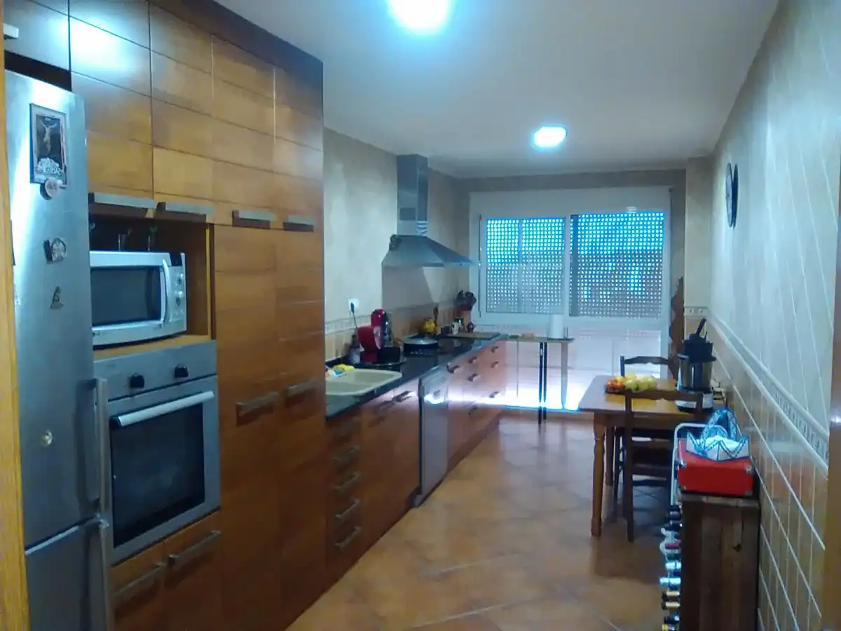 Cuina de Casa o xalet en venda en La Vall d'Uixó amb Calefacció, Terrassa i Traster