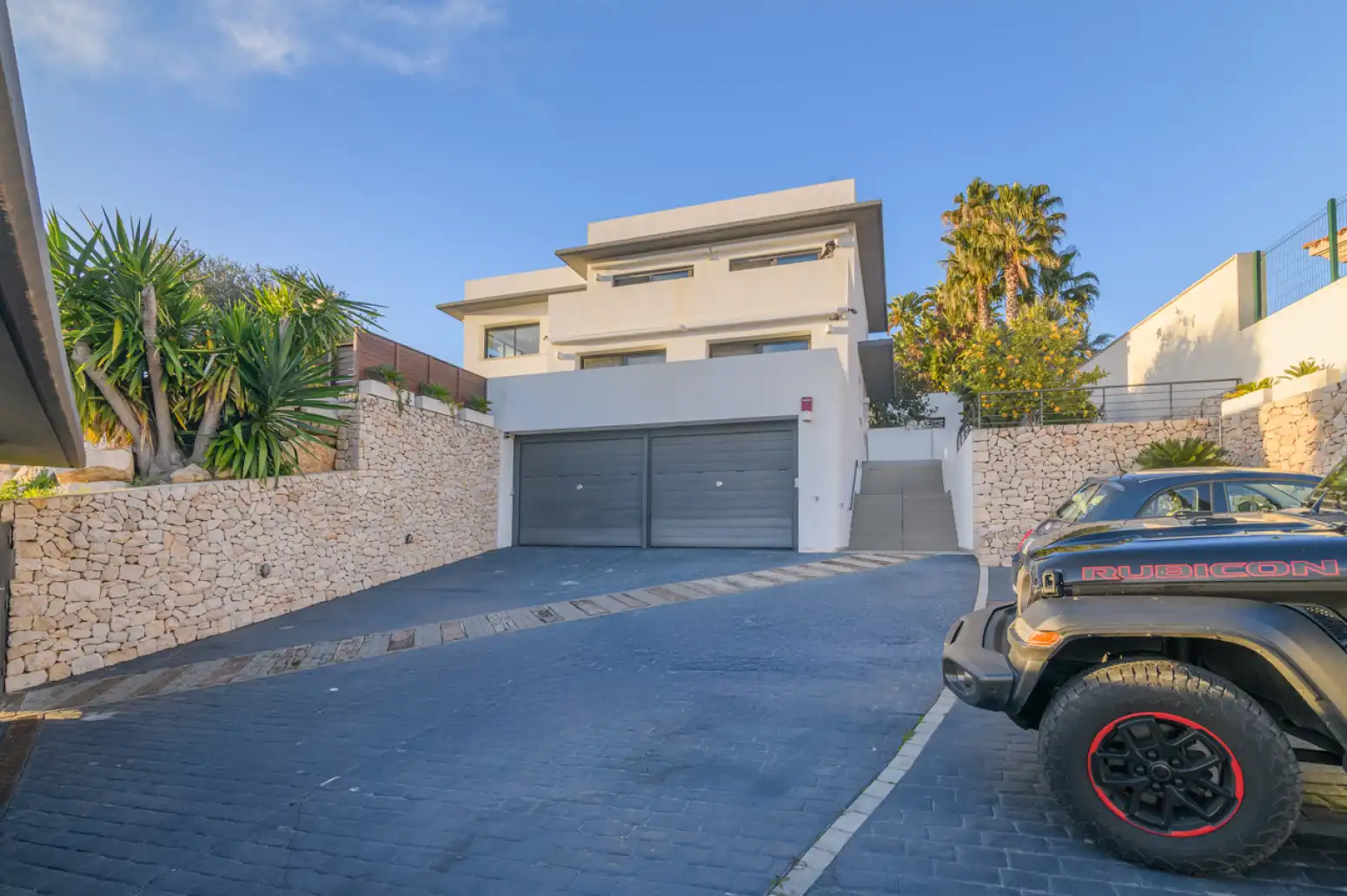 Vista exterior de Casa o xalet en venda en Sitges amb Terrassa, Traster i Piscina