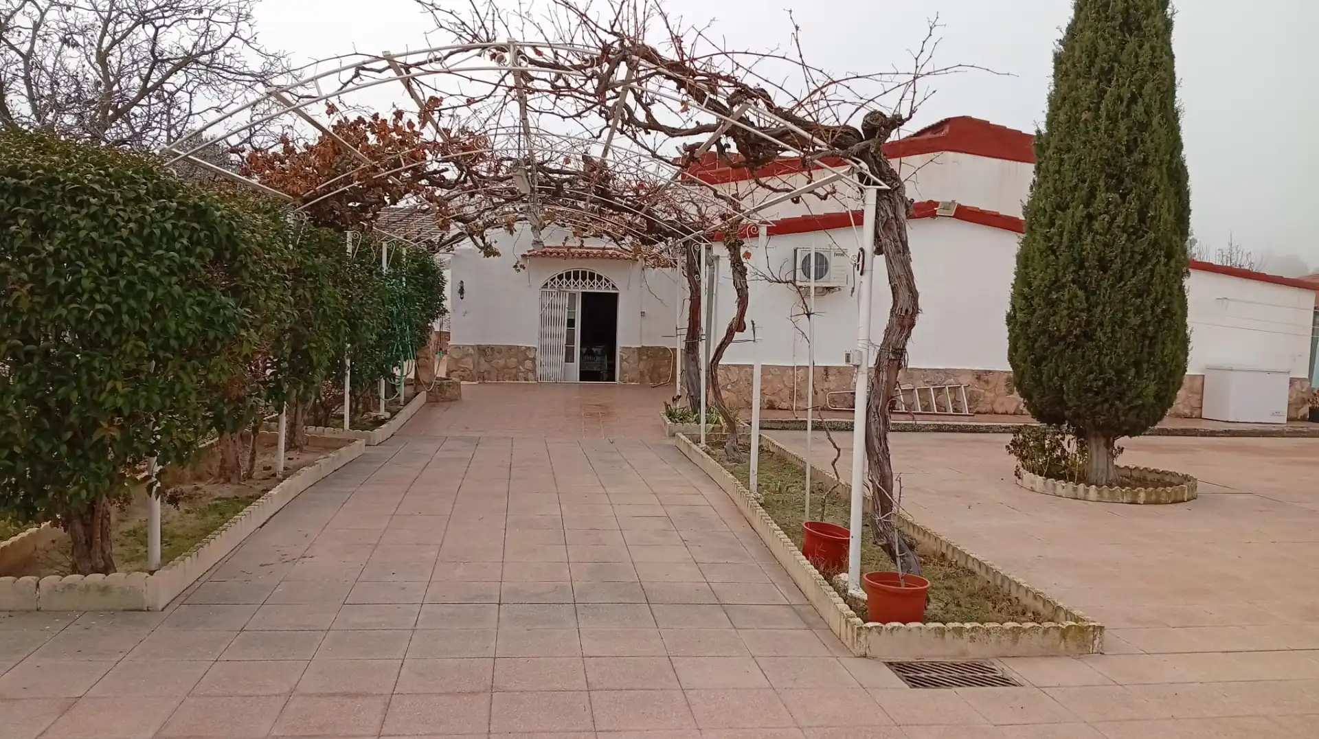 Xalet amb piscina en venda a Pedanías - Extrarradio