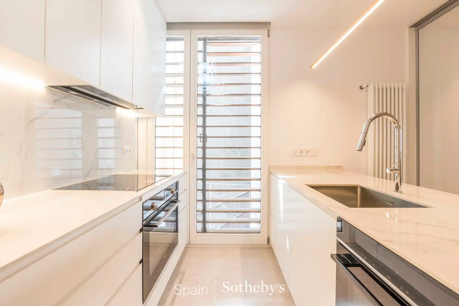 Cocina de Apartamento en venta en Madrid con Aire acondicionado, Calefacción y Terraza