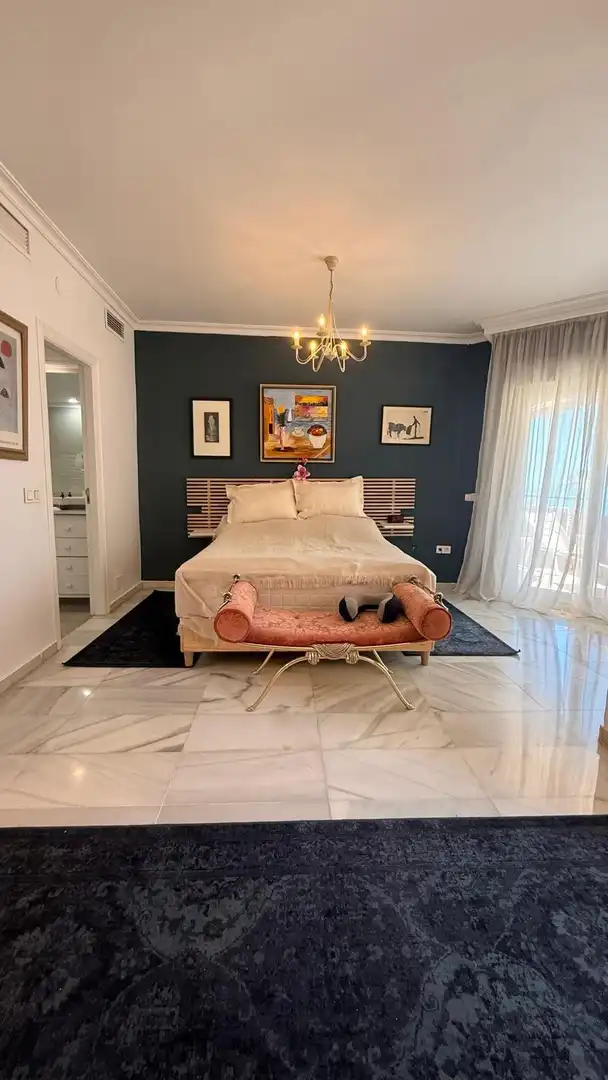 Dormitori de Apartament en venda en Fuengirola amb Aire condicionat, Terrassa i Traster
