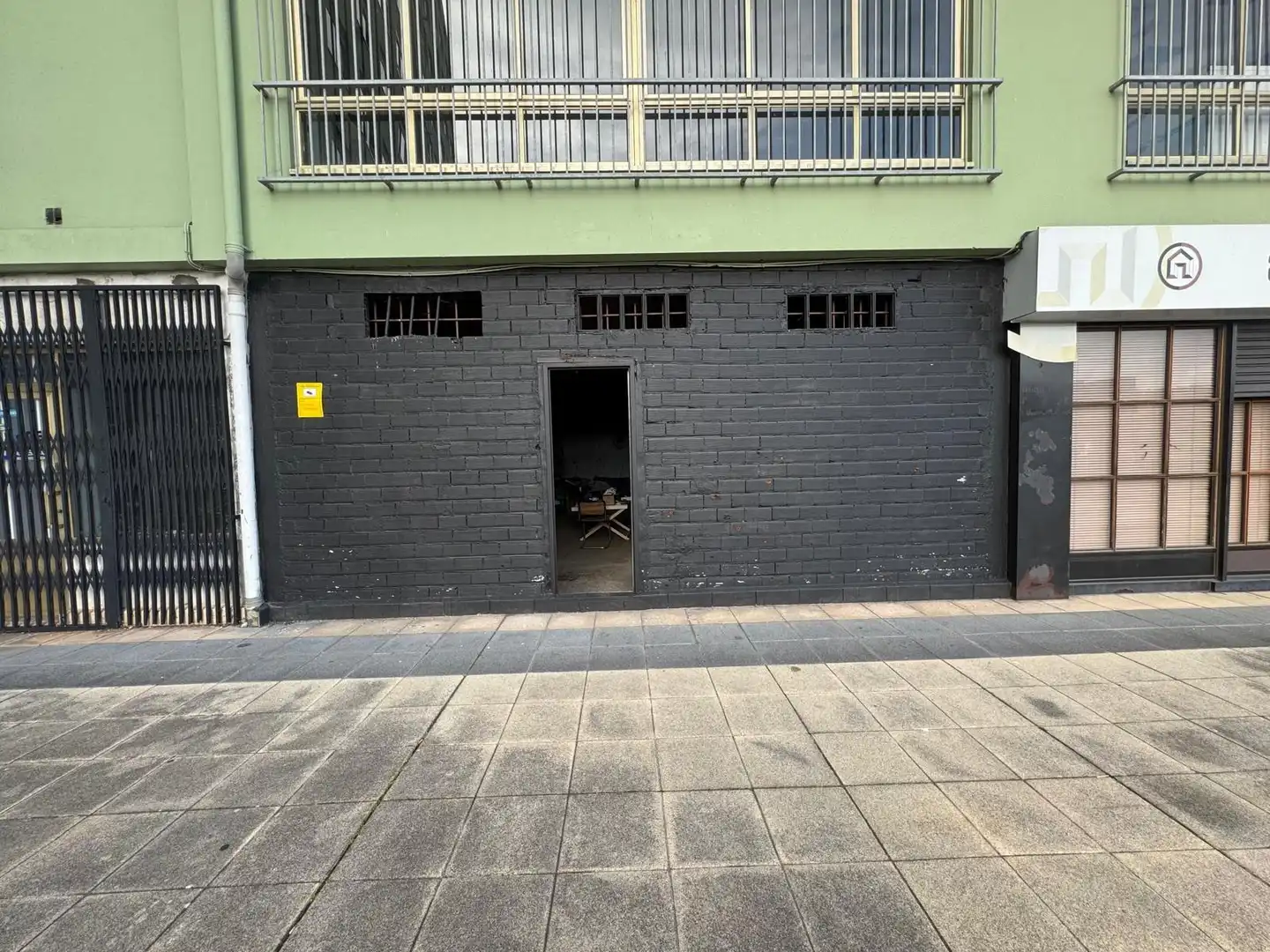 Vista exterior de Local en venta en A Coruña Capital 