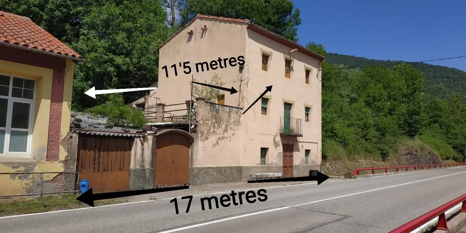 Vista exterior de Finca rústica en venta en Camprodon con Terraza y Balcón