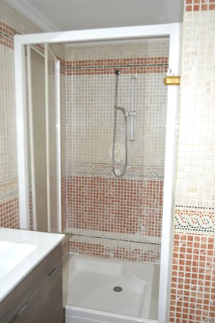 Bany de Pis en venda en Alaquàs amb Aire condicionat, Calefacció i Forn