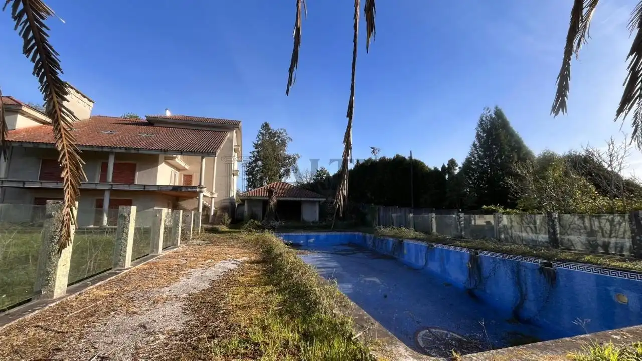 Villa con piscina in vendita a CATRO CAMIÑOS, imagen 7