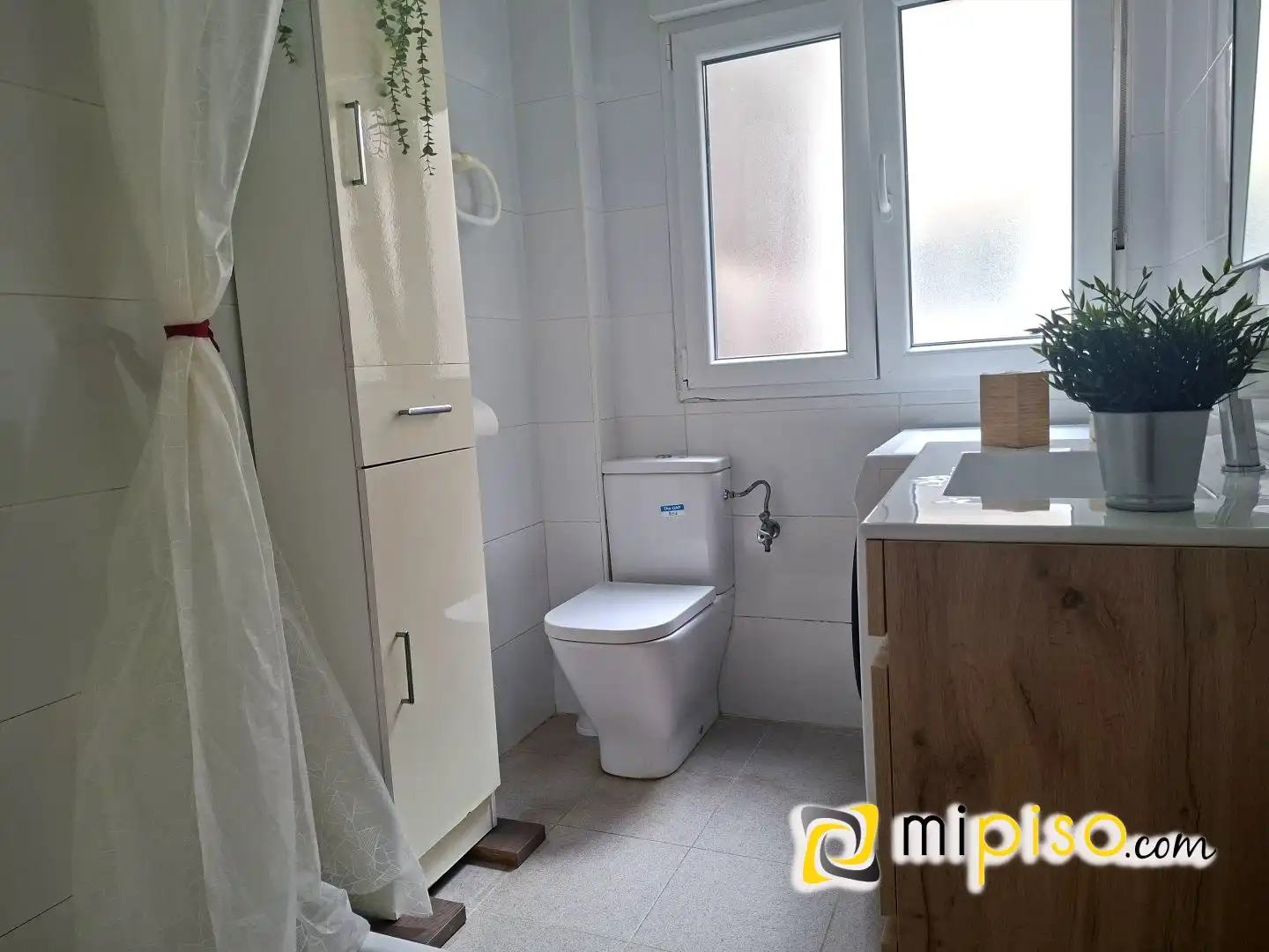 Baño de Piso en venta en Santoña con Calefacción