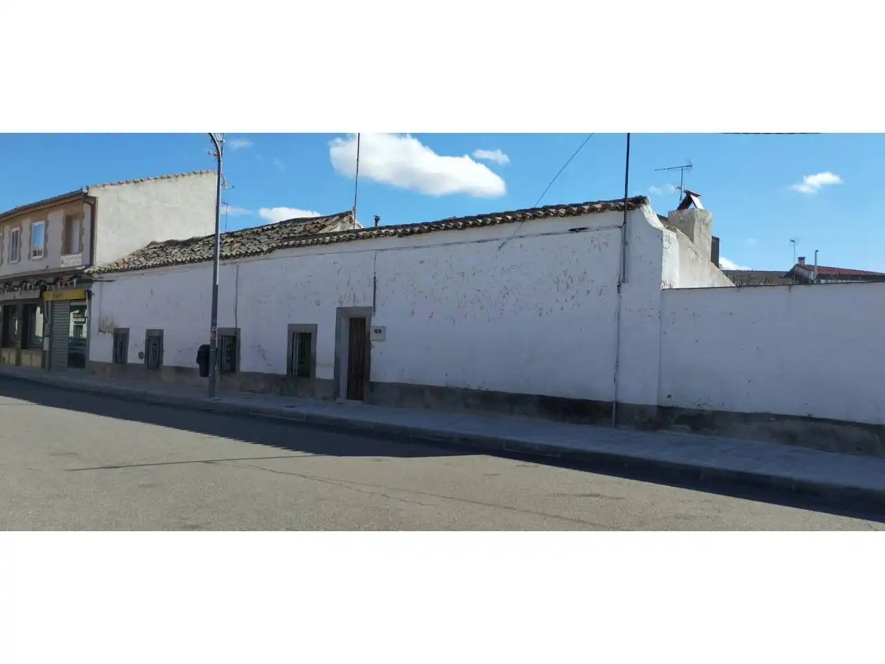 Terrenys i solars en venda a Argés