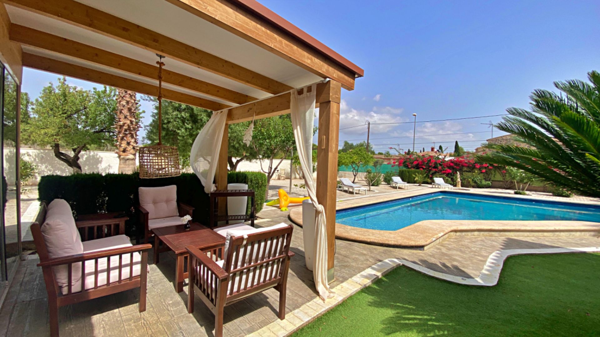 Swimming pool of House or chalet for sale in San Vicente del Raspeig / Sant Vicent del Raspeig  with Air Conditioner, Private garden and Terrace